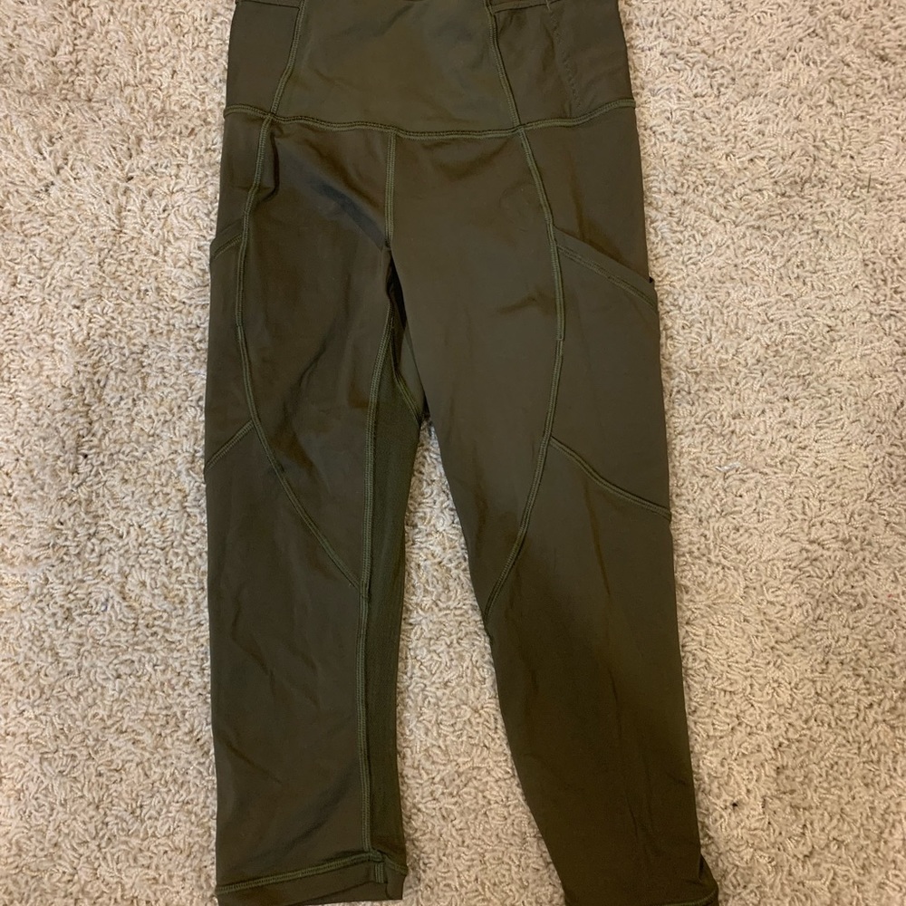 Lululemon Outrun Crop Leggings View 4